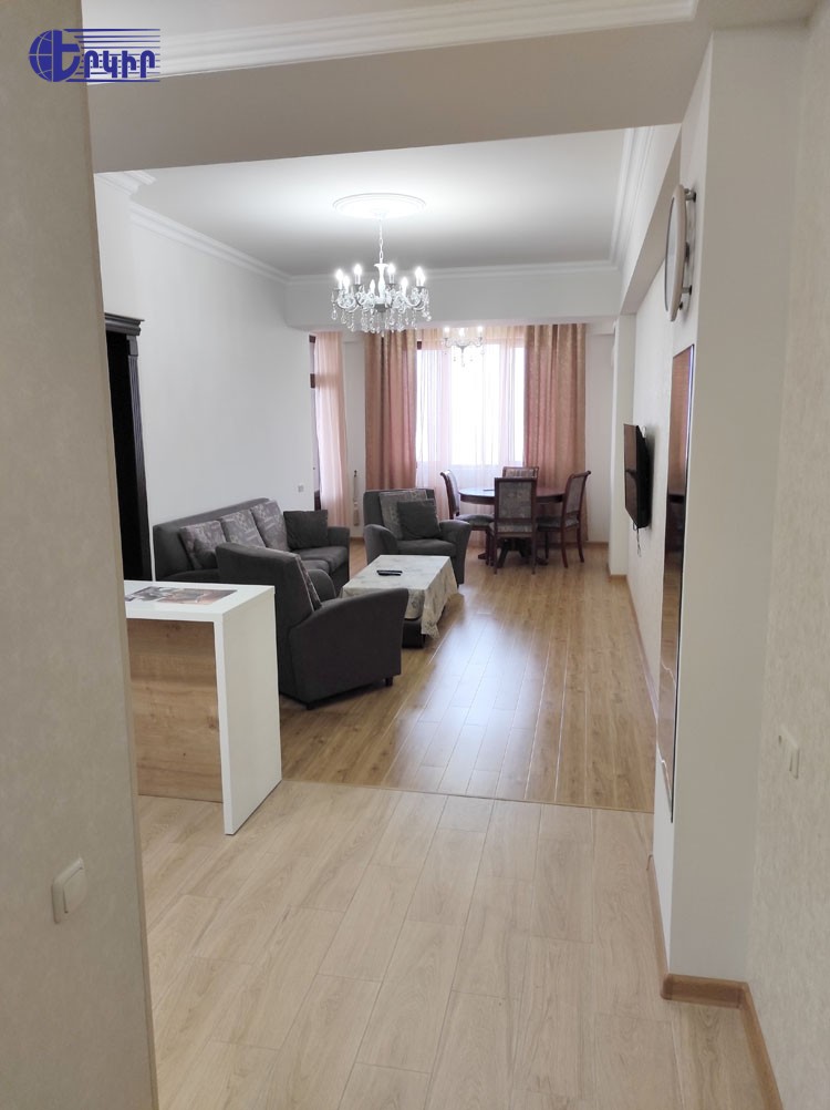 Բնակարաններ Կոդ` 8+21247