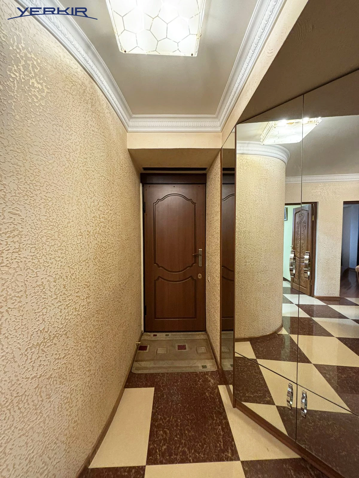 Apartments Code: 1+816174