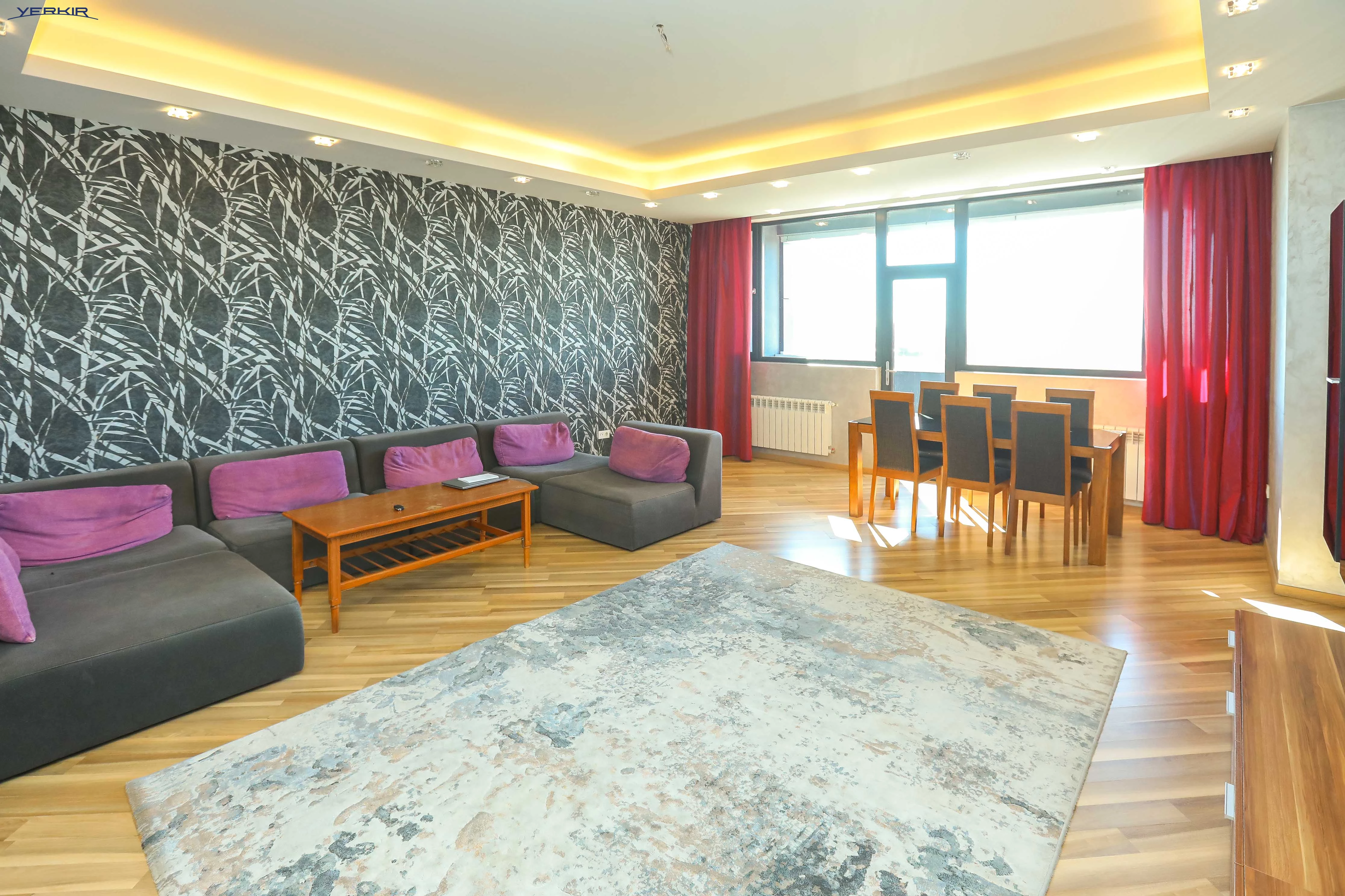 Apartments Code: 10+320880