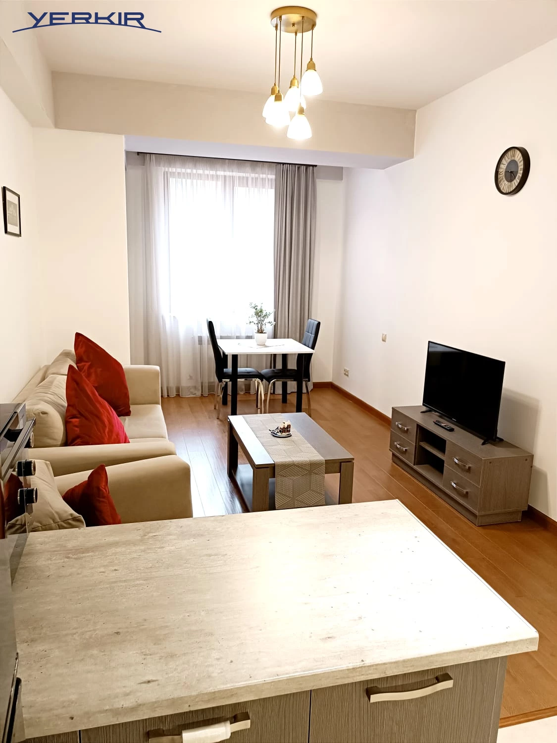 Բնակարաններ Կոդ` 10+219780