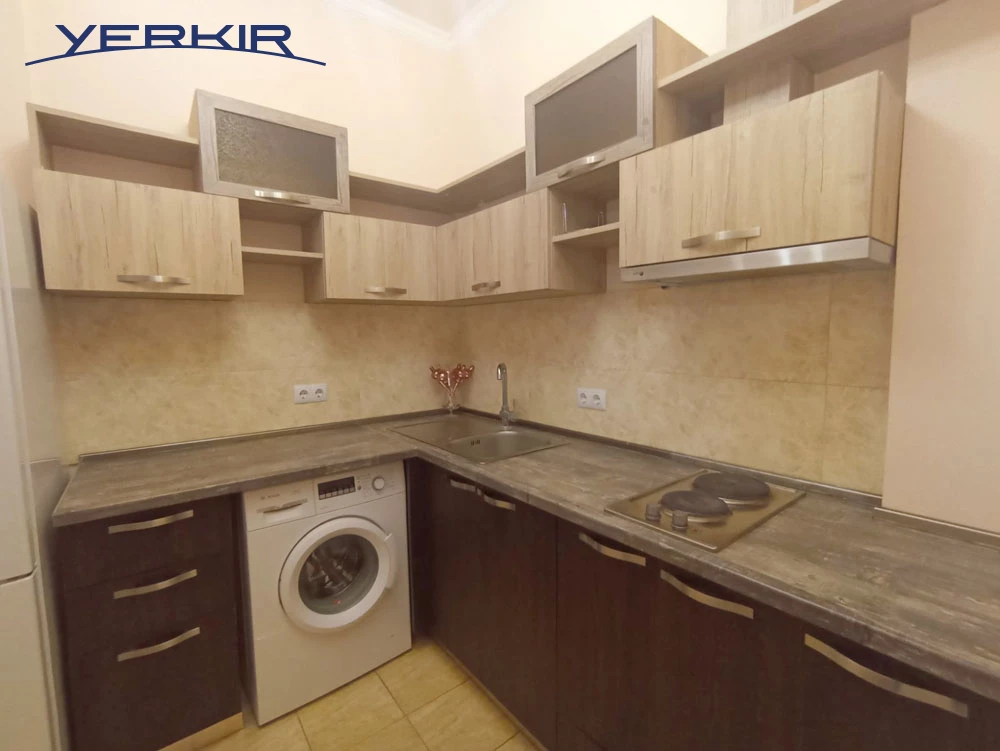 Բնակարաններ Կոդ` 10+208212