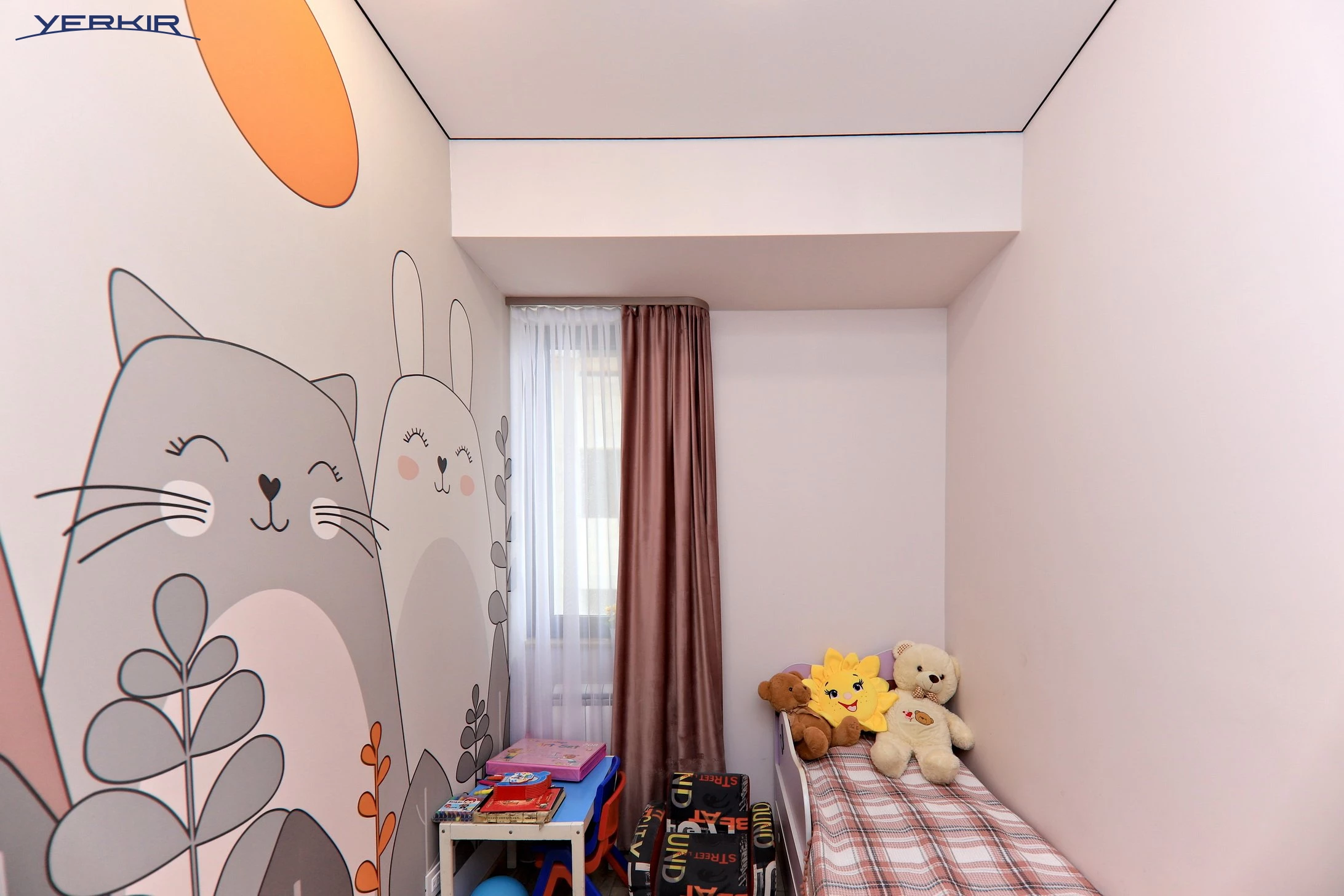 Apartments Code: 9+4161020