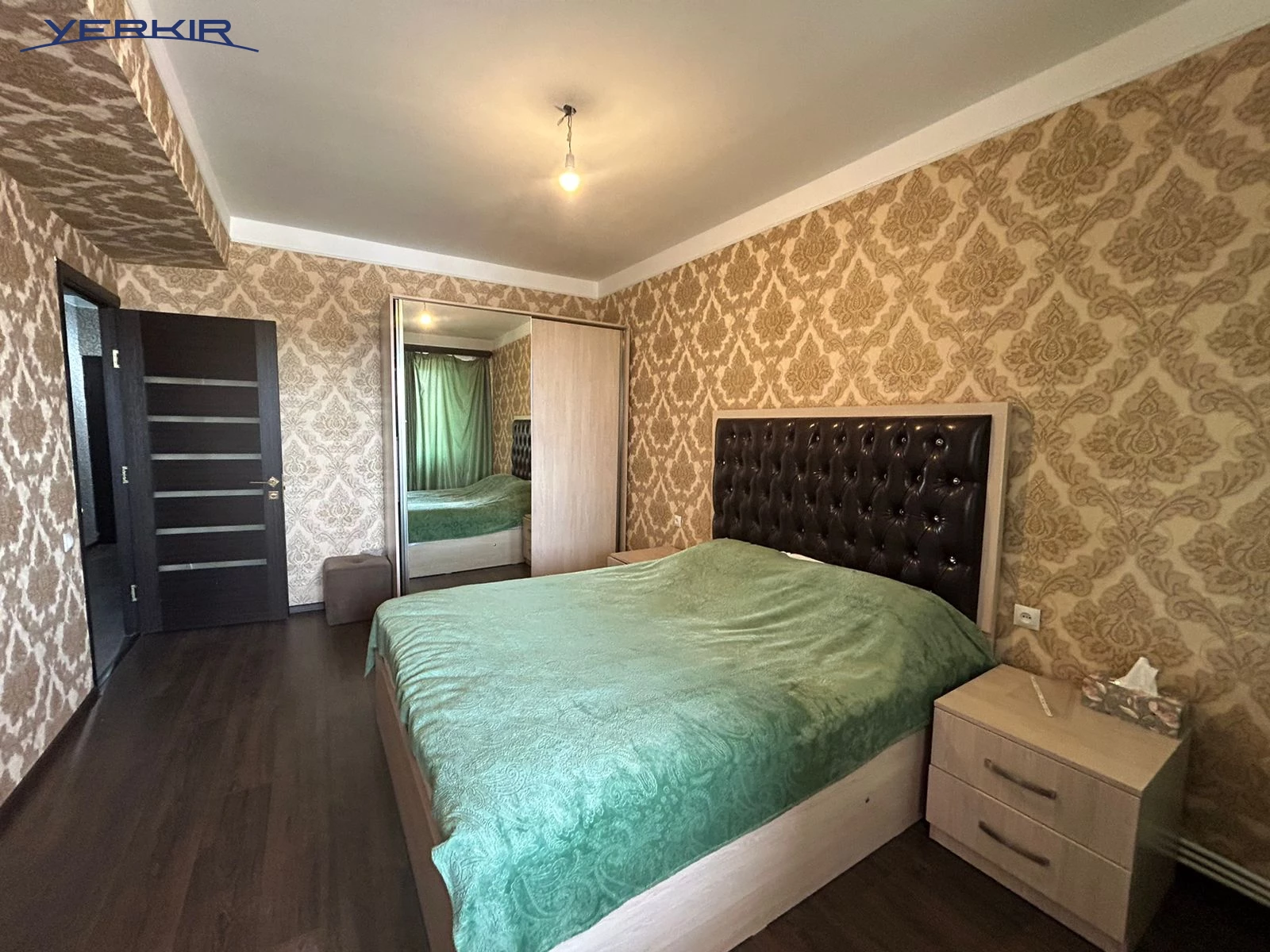 Բնակարաններ Կոդ` 5+217664