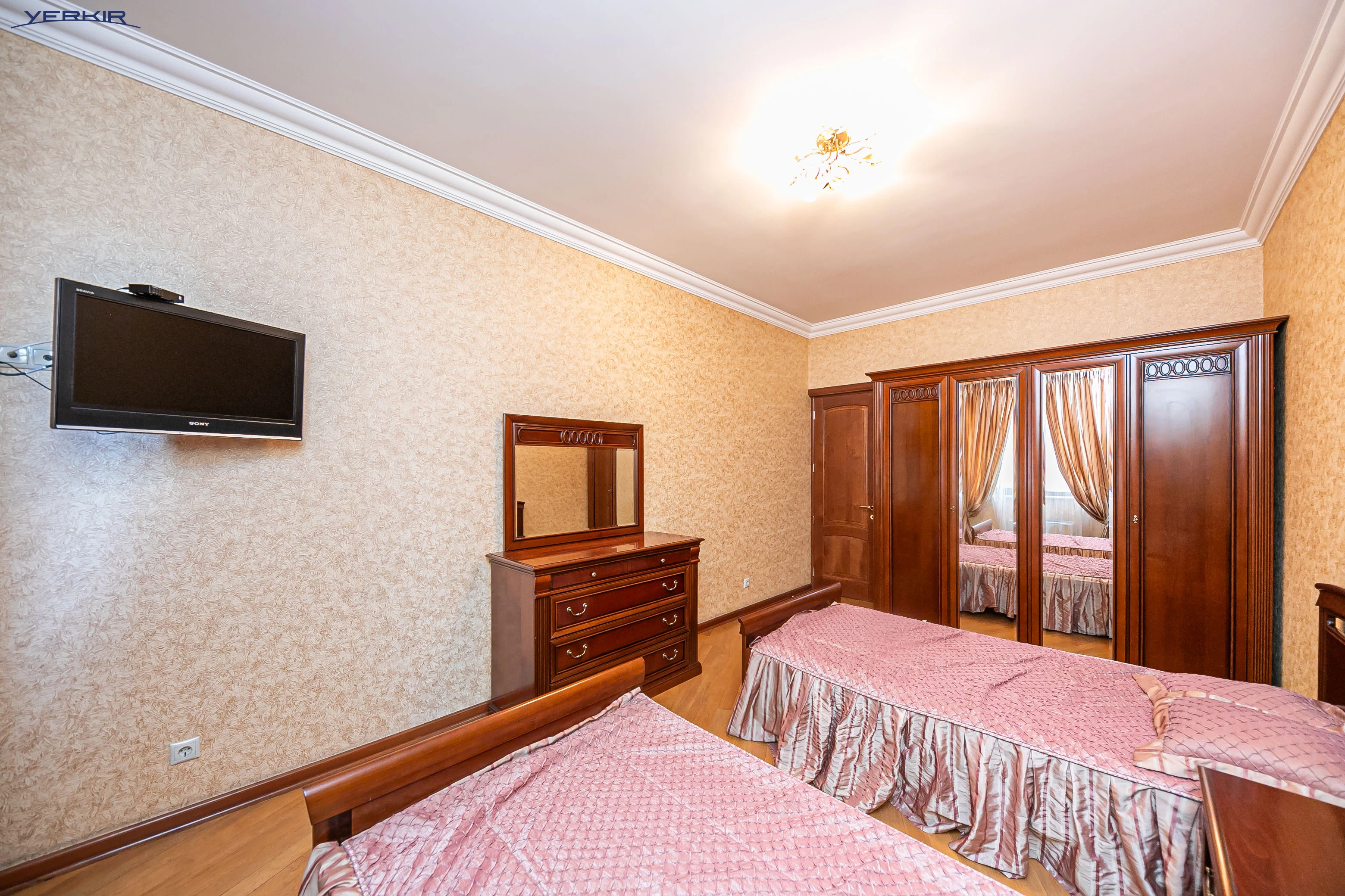 Բնակարաններ Կոդ` 5+420265