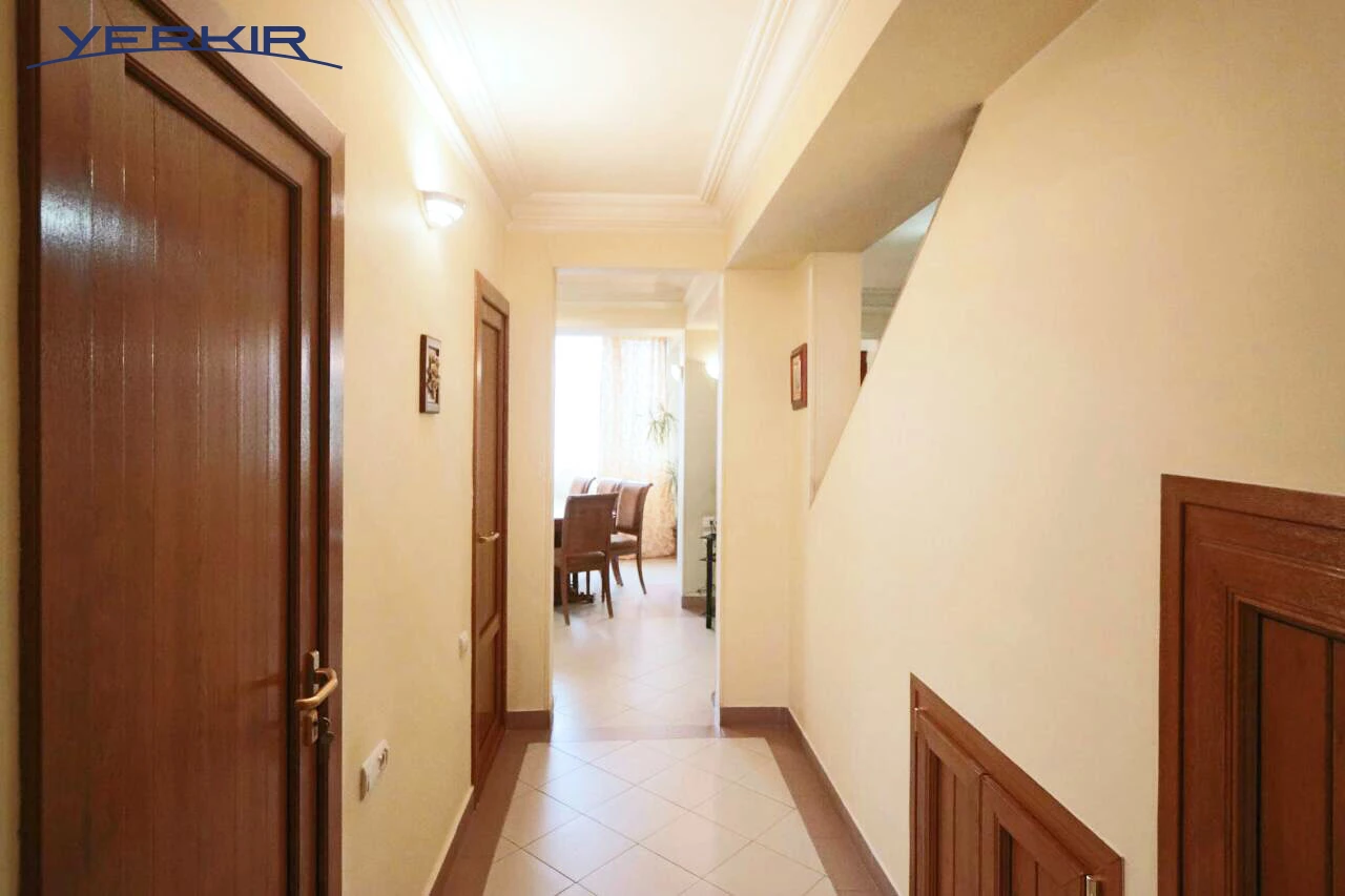 Բնակարաններ Կոդ` 10+411094