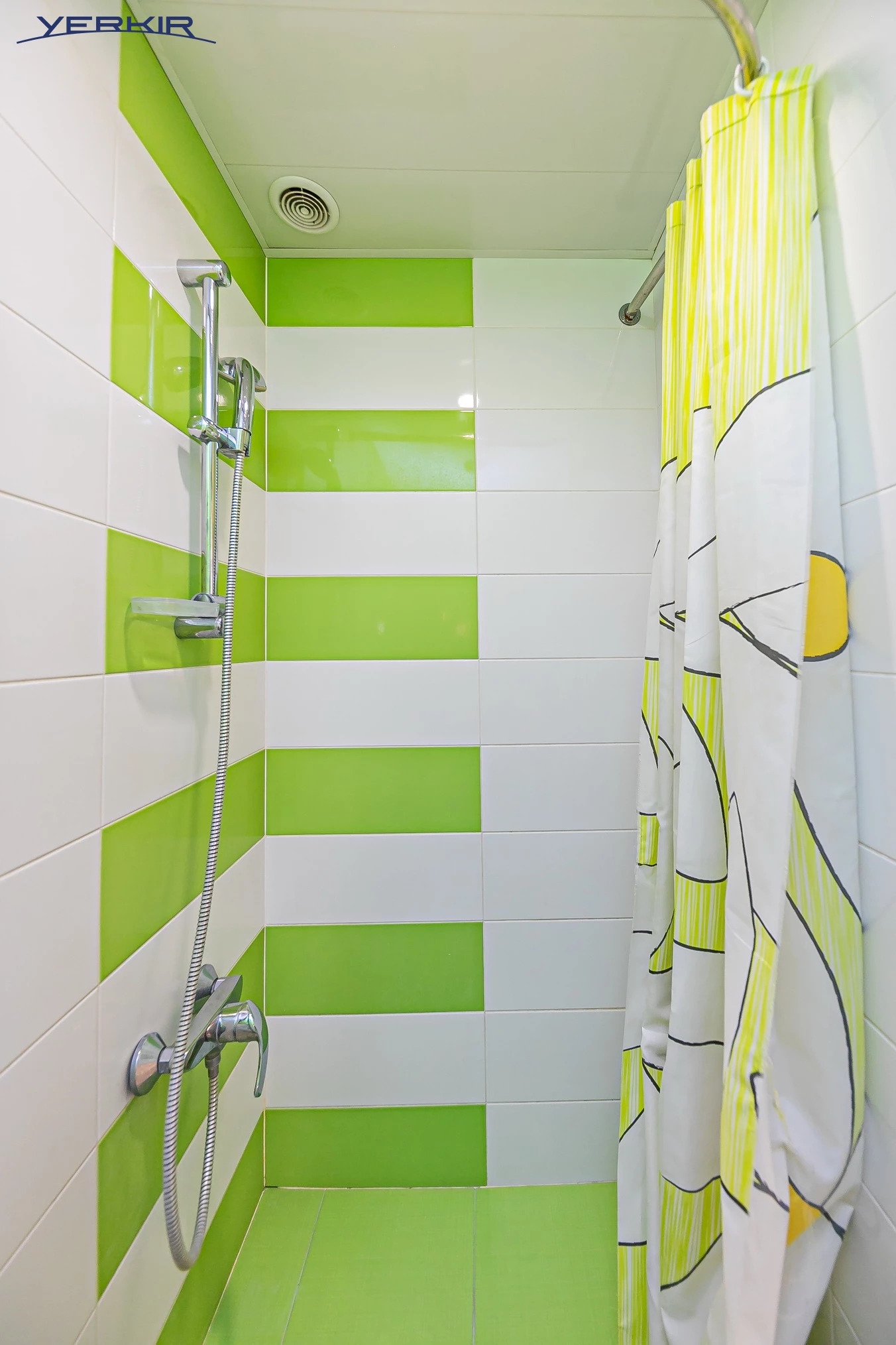 Apartments Code: 5+418984