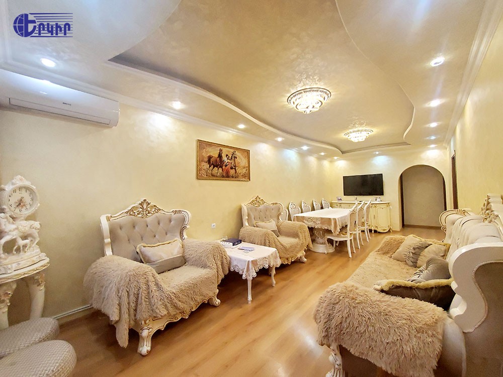 Առանձնատներ Կոդ` 2+51008