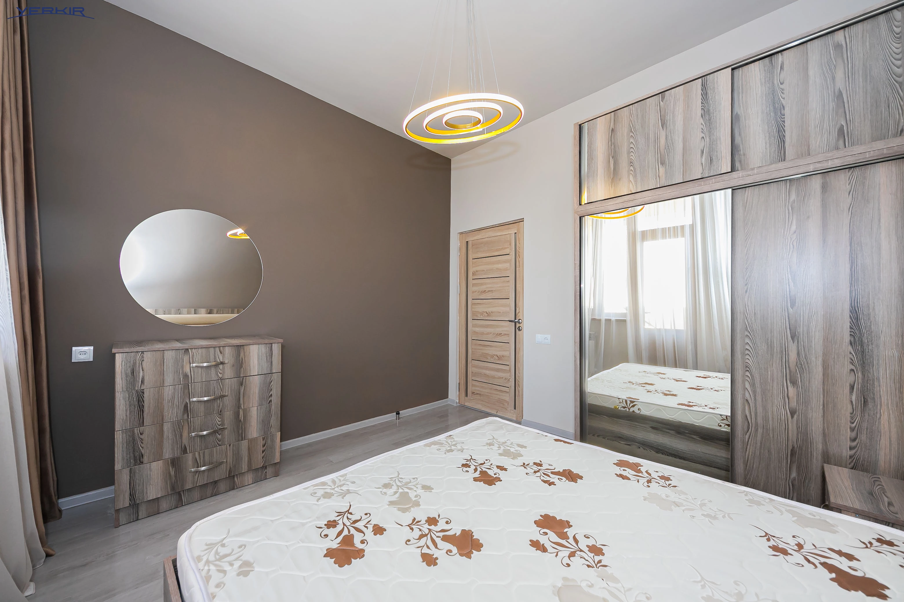 Բնակարաններ Կոդ` 5+219761