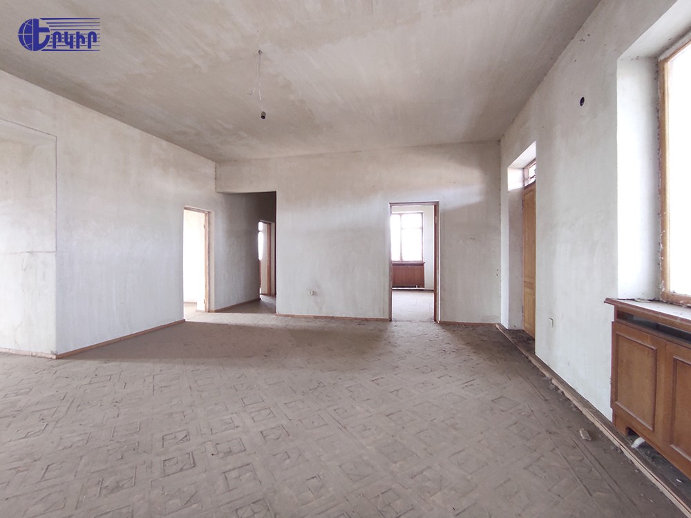 Առանձնատներ Կոդ` 4+500429