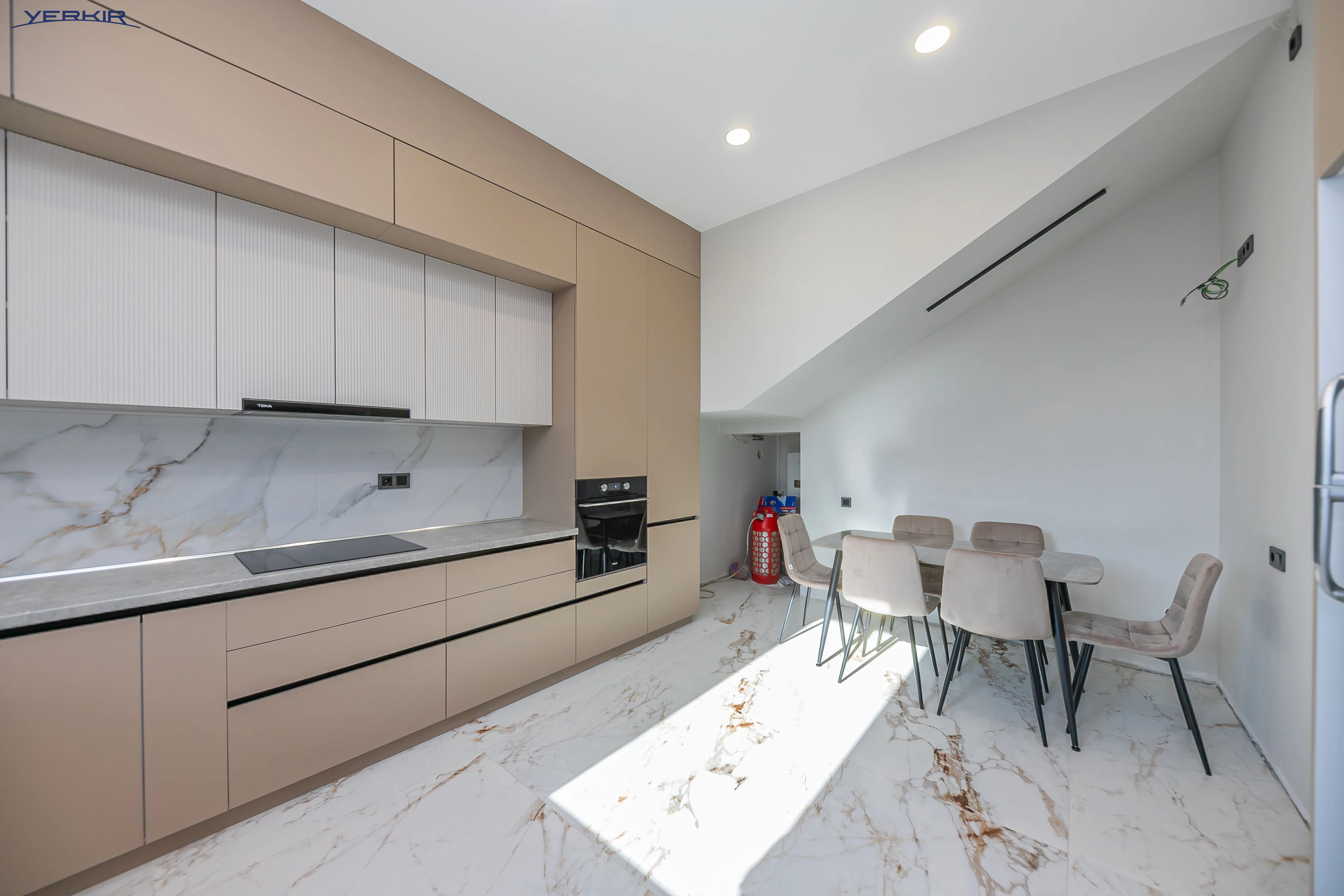 Առանձնատներ Կոդ` 10+521157