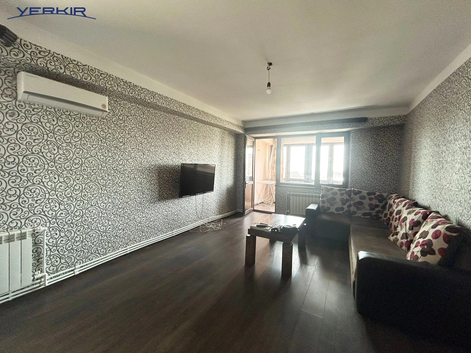 Բնակարաններ Կոդ` 5+217664