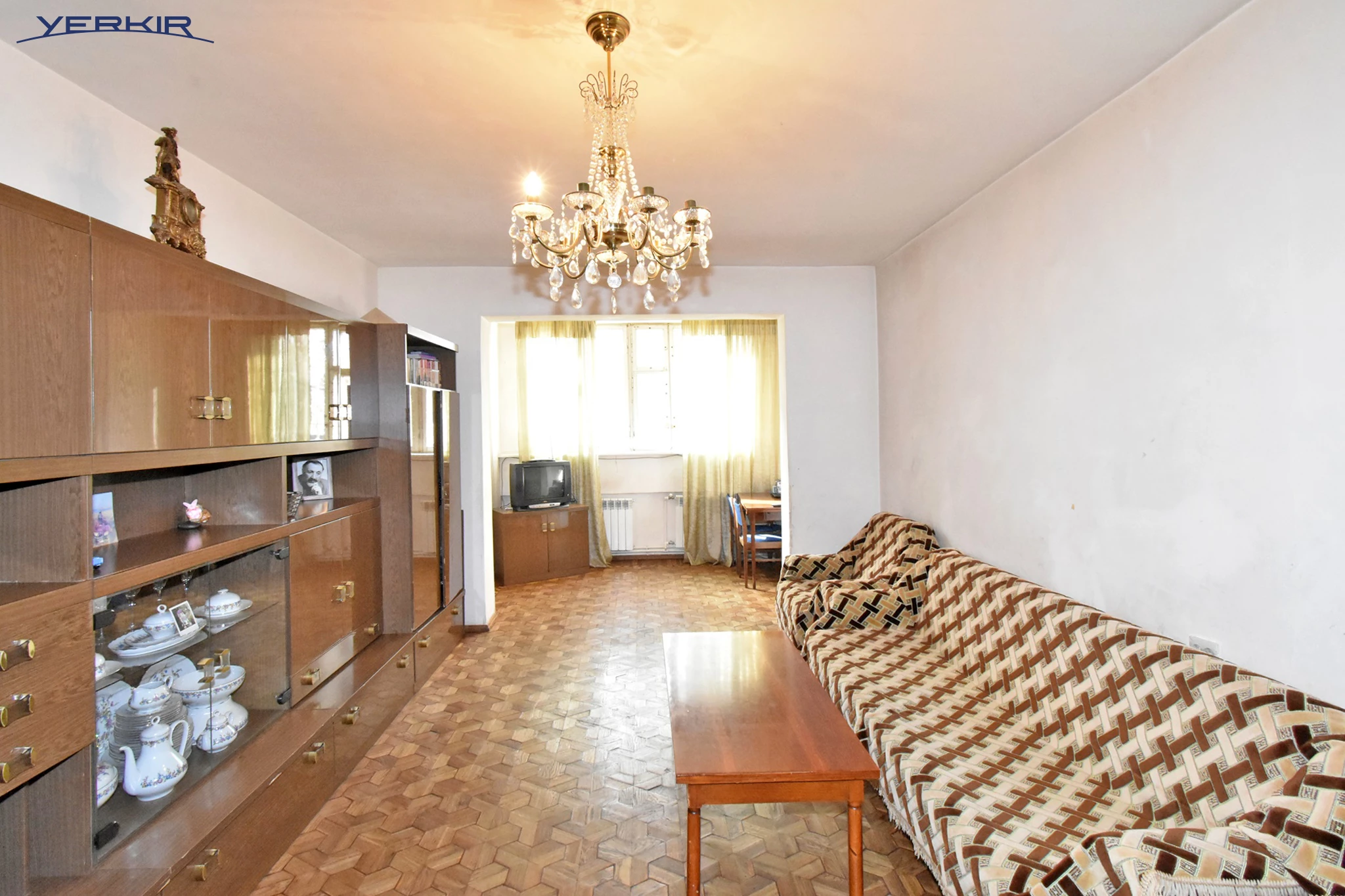 Apartments Code: 5+321368