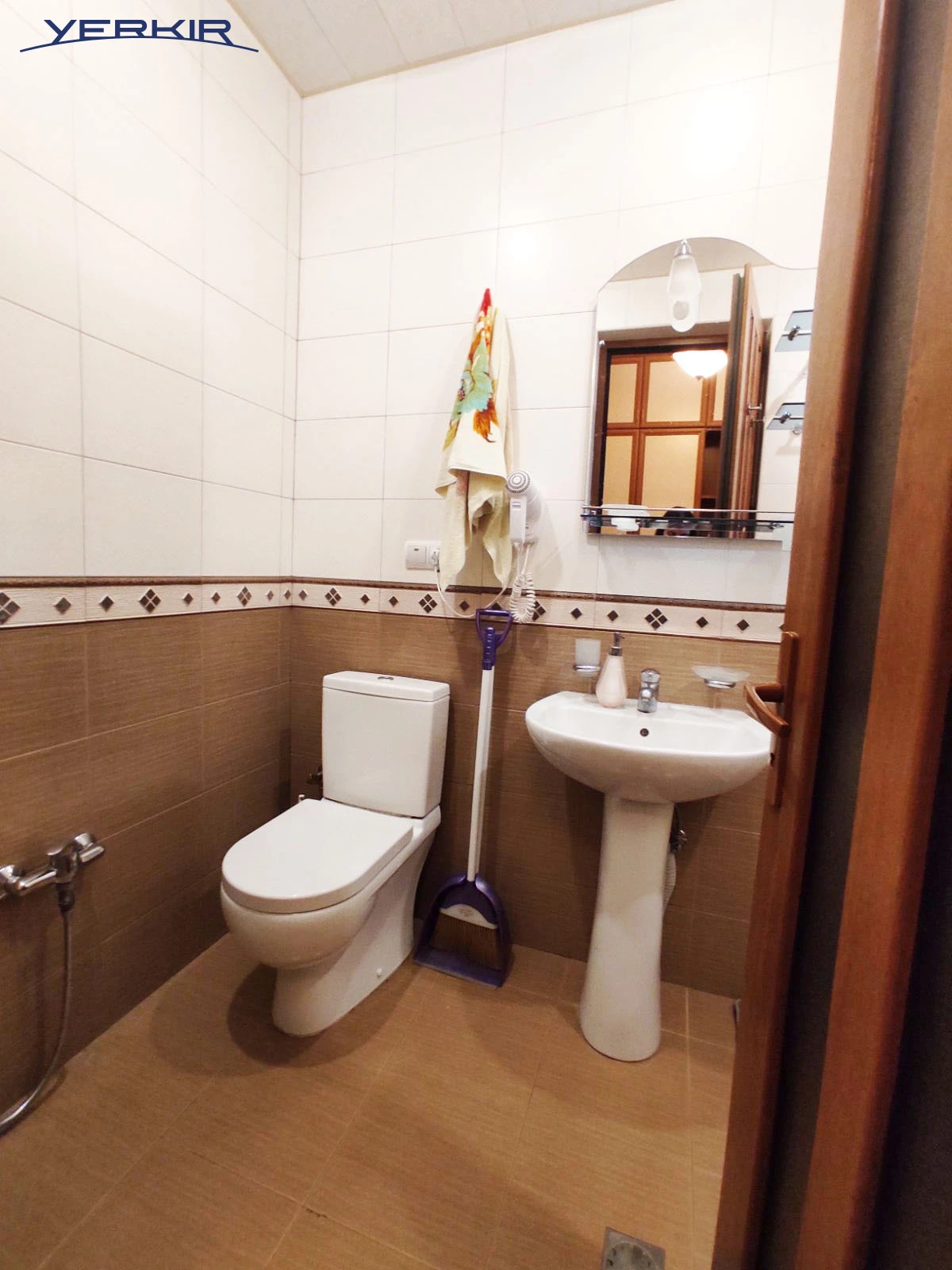 Բնակարաններ Կոդ` 8+210953