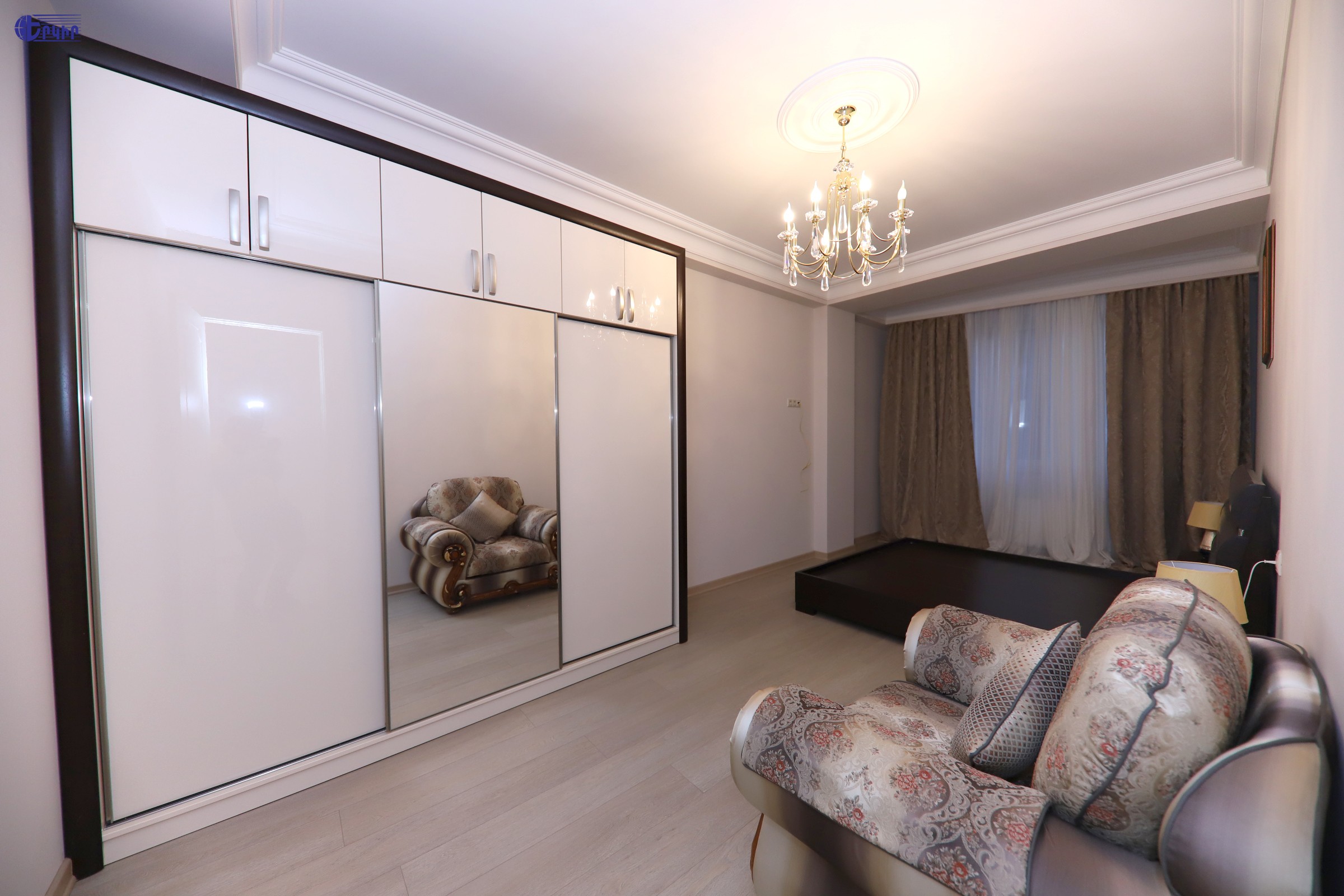 Apartments Code: 10+40032