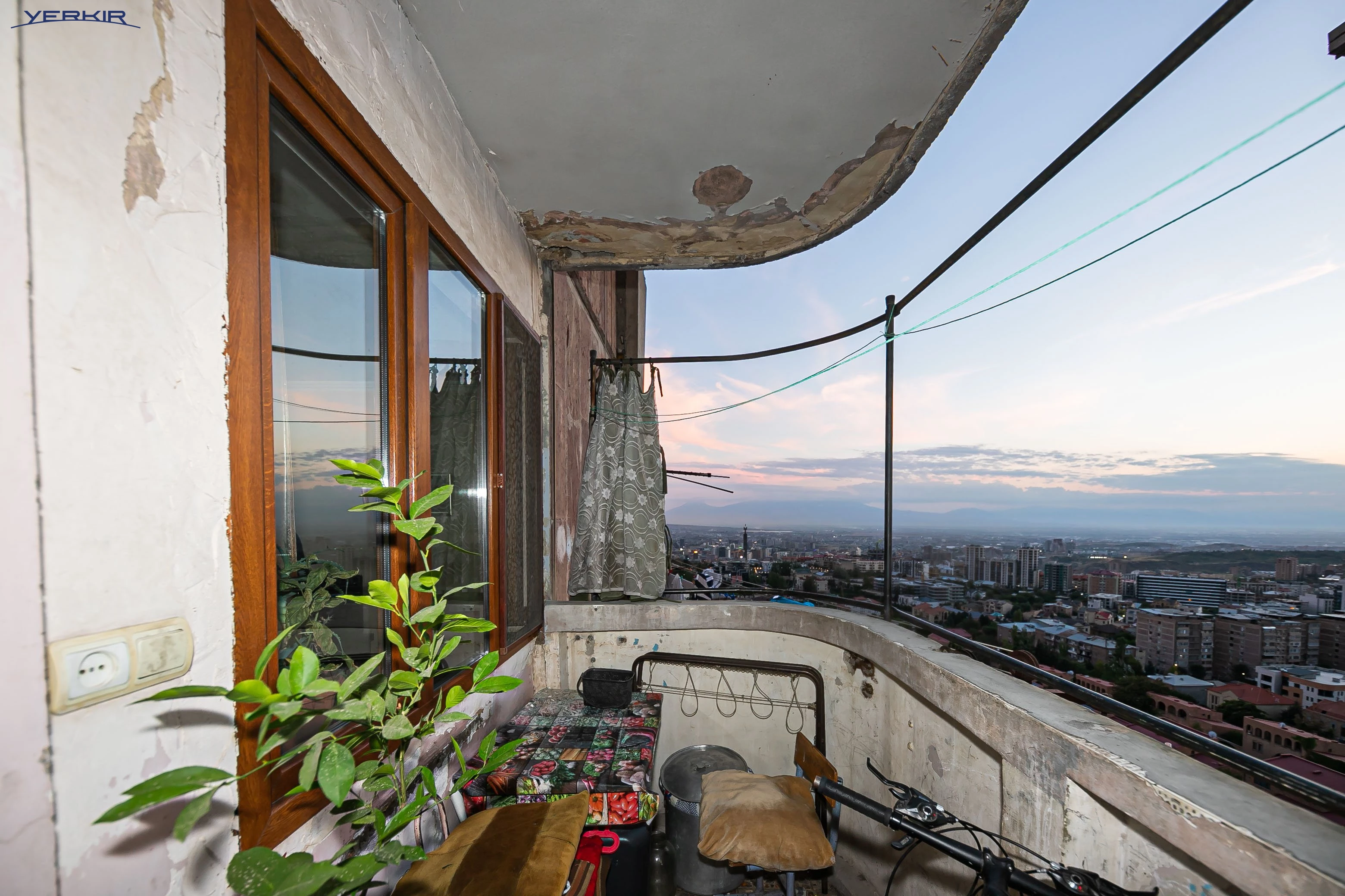 Բնակարաններ Կոդ` 9+320164