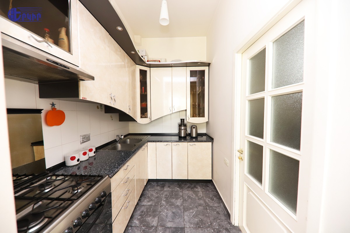 Apartments Code: 5+22322