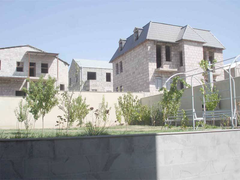 Առանձնատներ Կոդ` 6+50351