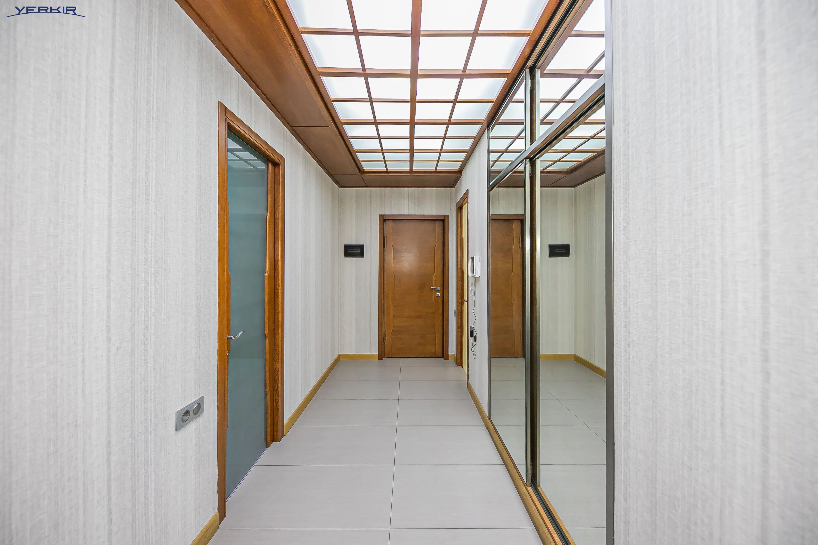 Apartments Code: 9+219804