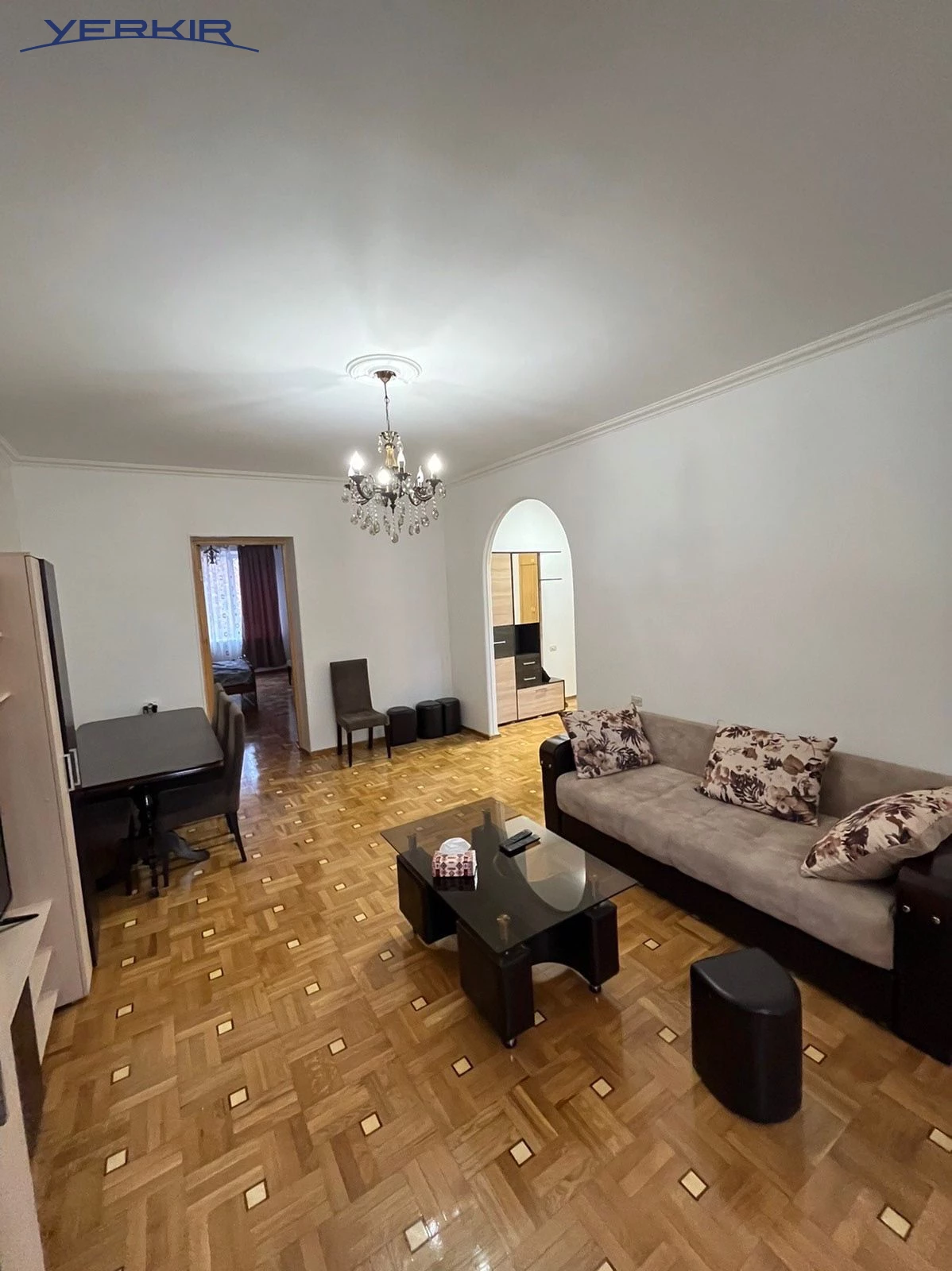 Բնակարաններ Կոդ` 8+217401