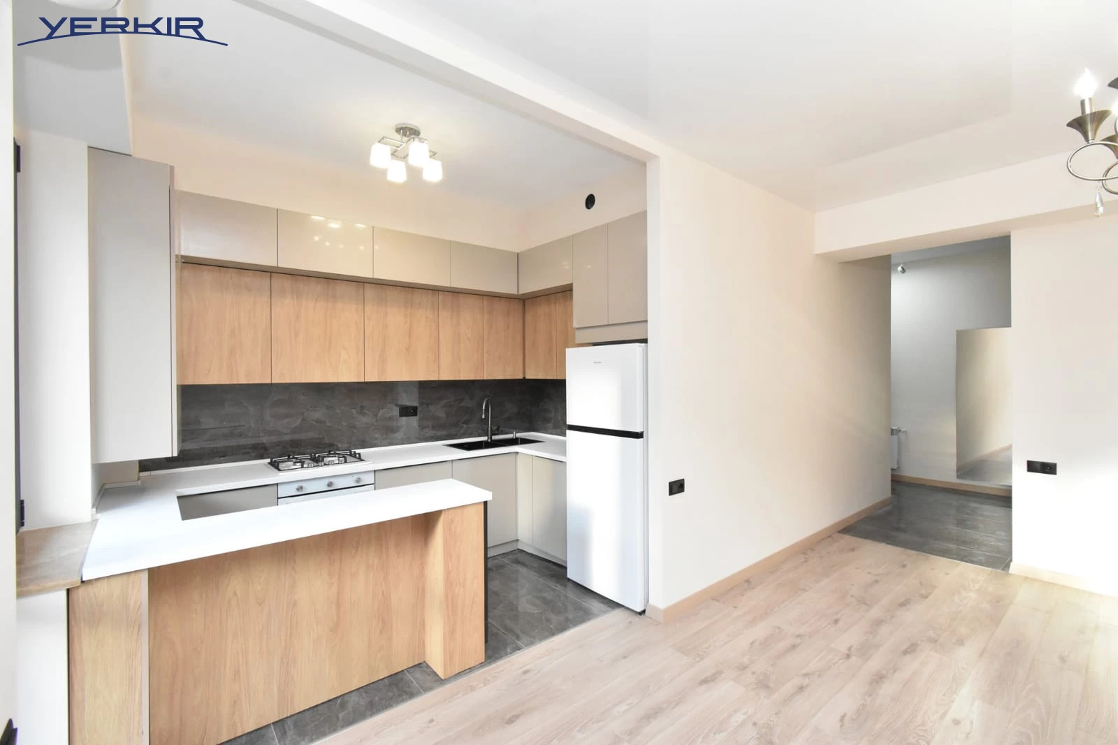 Apartments Code: 5+221474